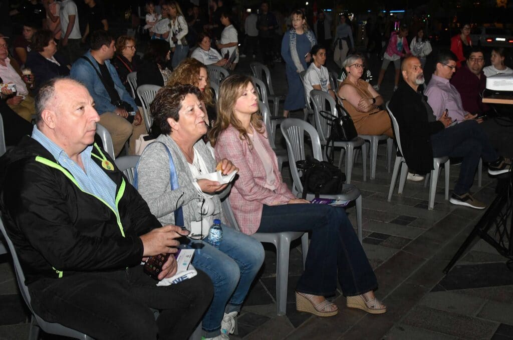 Η Βίβιαν Σαμούρη στην εκδήλωση του σωματείου ατόμων με νόσο του Crohn και ελκώδη κολλίτιδα Αχαΐας- ΦΩΤΟ