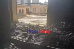 Φωτιά στη Θεσσαλονίκη: Εικόνες απόλυτης καταστροφής από το κτίριο που τυλίχθηκε στις φλόγες