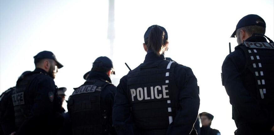 Γαλλία: Περισσότεροι από 90.000 αστυνομικοί και στρατιώτες βγαίνουν στους δρόμους της Γαλλίας την παραμονή της Πρωτοχρονιάς
