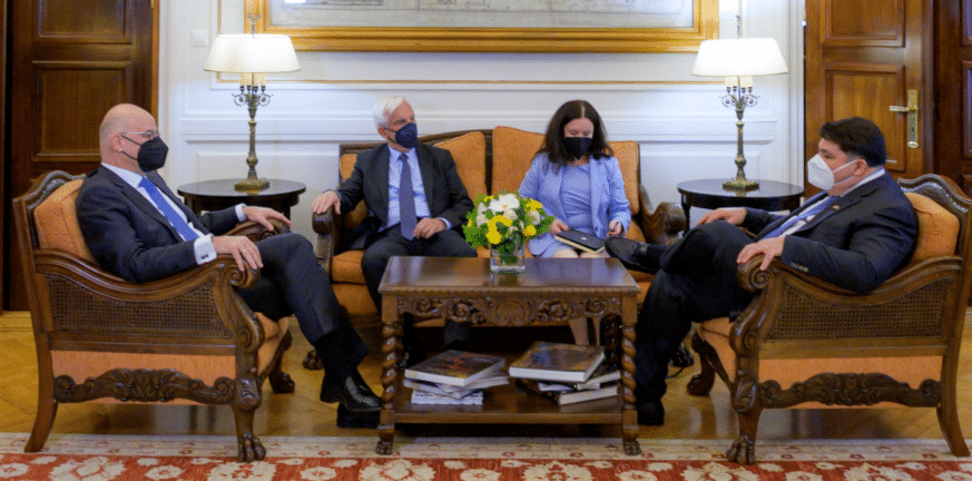 Συνάντηση Δένδια με τον νέο πρέσβη των ΗΠΑ στην Ελλάδα Τζορτζ Τσούνη