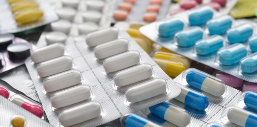 ΕΟΦ: Αυστηροί έλεγχοι στις φαρμακαποθήκες - Ανησυχία για την έξαρση των ιώσεων