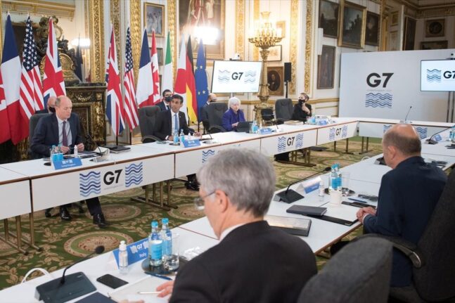 G7