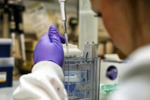 Πειραματικός ιός που καταστρέφει τα καρκινικά κύτταρα - Χορηγήθηκε σε ασθενή
