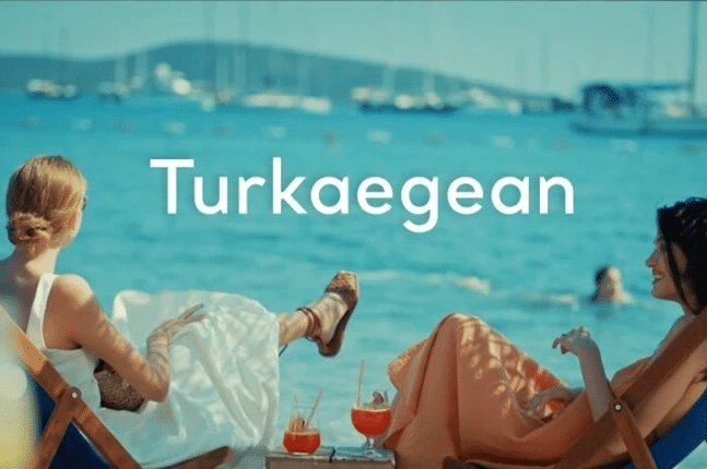 Οργή Μπαμπινιώτη για το «Turkaegean» στην τουριστική καμπάνια: «Διεθνής ντροπή»