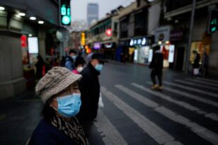 Κορονοϊός – Κίνα: Παράπονα για άδικους περιορισμούς στη Σανγκάη ενώ ετοιμάζονται για άρση του lockdown