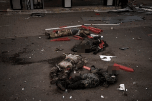 Σοκαριστικές εικόνες από το Χάρκοβο - Σχημάτισαν το «Ζ» με τις σορούς Ρώσων στρατιωτών