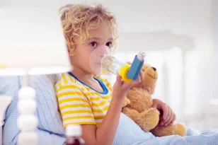 Ερευνα - Κορονοϊός: Πώς συνδέεται με το άσθμα στα παιδιά
