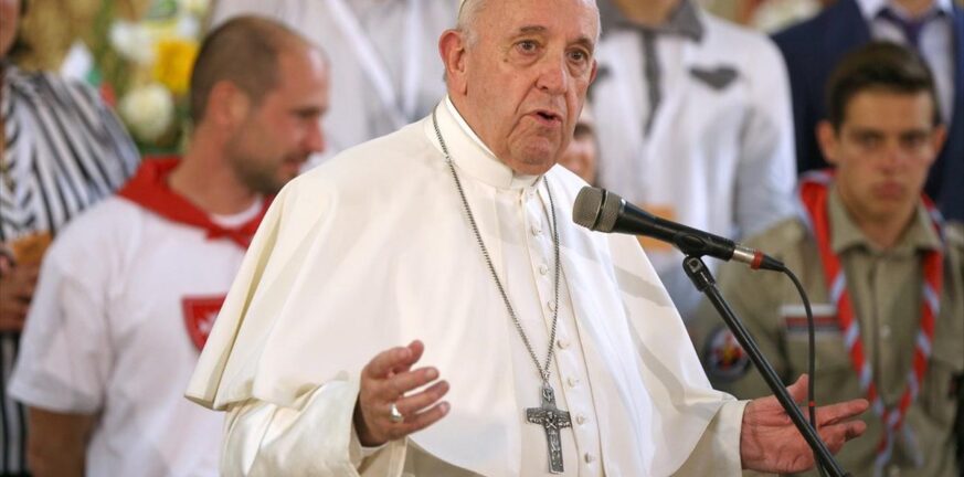 Πάπας Φραγκίσκος: Παραμένει στο νοσοκομείο με αναπνευστική λοίμωξη 