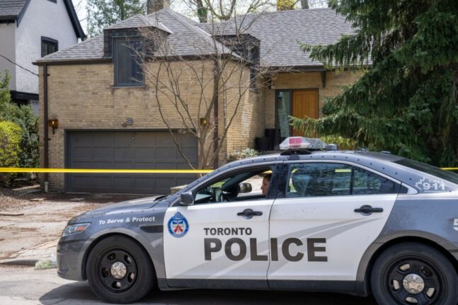 Καναδάς: Νεαρός περπατούσε με καραμπίνα και αστυνομικοί τον πυροβόλησαν 