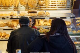 Πάτρα: «Κόβουμε τη φρατζόλα στη μέση» - Μεγάλες αυξήσεις στο ψωμί βλέπουν οι αρτοποιοί