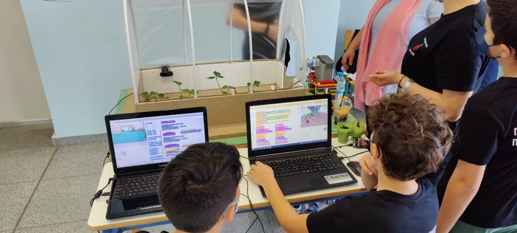 Πάτρα: Γέμισε παιδιά το Νέο Λιμάνι στον 8ο Περιφερειακό Διαγωνισμό Εκπαιδευτικής Ρομποτικής - Με στρατηγικό συνεργάτη την COSMOTE