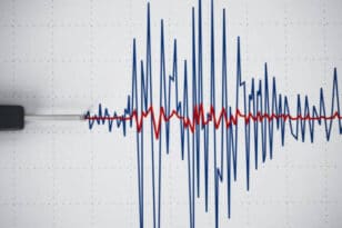 Σεισμός 5,4 Ρίχτερ στο Ιράν – Τουλάχιστον 500 τραυματίες