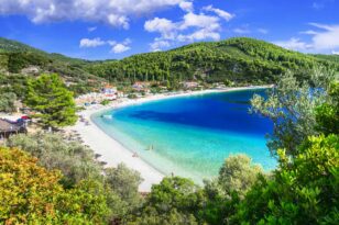 Metro UK: Ποια πέντε ελληνικά νησιά προτείνει στους Βρετανούς