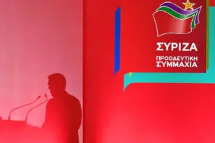 ΣΥΡΙΖΑ: «Ο Κατρούγκαλος εκτός κάλπης μετά τη δήλωσή του, ο Καραμανλής υποψήφιος μετά τα Τέμπη»