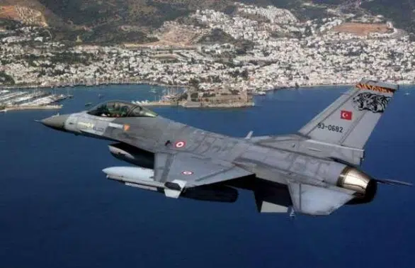 Τουρκικές υπερπτήσεις: «Πρωτοφανή παραβίαση της εθνικής κυριαρχίας» λέει το ΥΠΕΞ – Η στάση του Στέιτ Ντιπάρτμεντ
