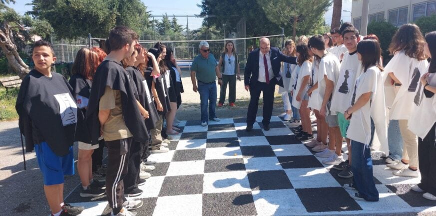 Πάτρα: Σκακιστική Δράση στο 7ο ΕΠΑΛ από τον Αντιπρόεδρο του ΕΑΠ Ευστ. Ευσταθόπουλο ΦΩΤΟ