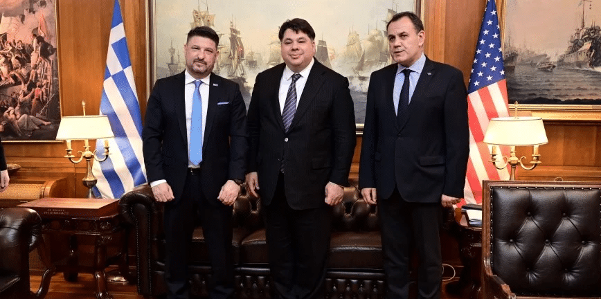 Με τον Πρέσβη των ΗΠΑ Τζωρτζ Τσούνης συναντήθηκαν Παναγιωτόπουλος και Χαρδαλιάς