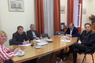 Θέλει διάλογο ο Καλογερόπουλος - Τι ειπώθηκε στη σύσκεψη δημοτικών αρχηγών