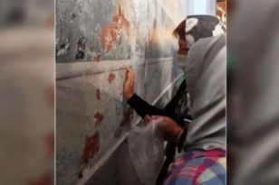 Νέοι βανδαλισμοί στην Αγία Σοφία: Ξύνουν τους τοίχους και παίρνουν κομμάτια για σουβενίρ