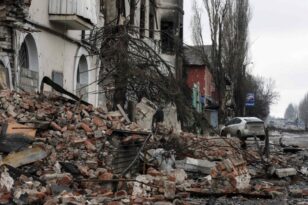 Πόλεμος στην Ουκρανία: Έξι νεκροί από ρωσική επίθεση με ρουκέτες στο Σλοβιάνσκ