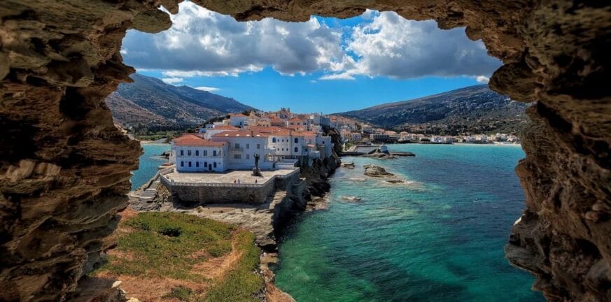 Ποια ελληνικά νησιά κυριαρχούν στο διαδίκτυο – Κορυφαίες επιλογές για την καλοκαιρινή σεζόν
