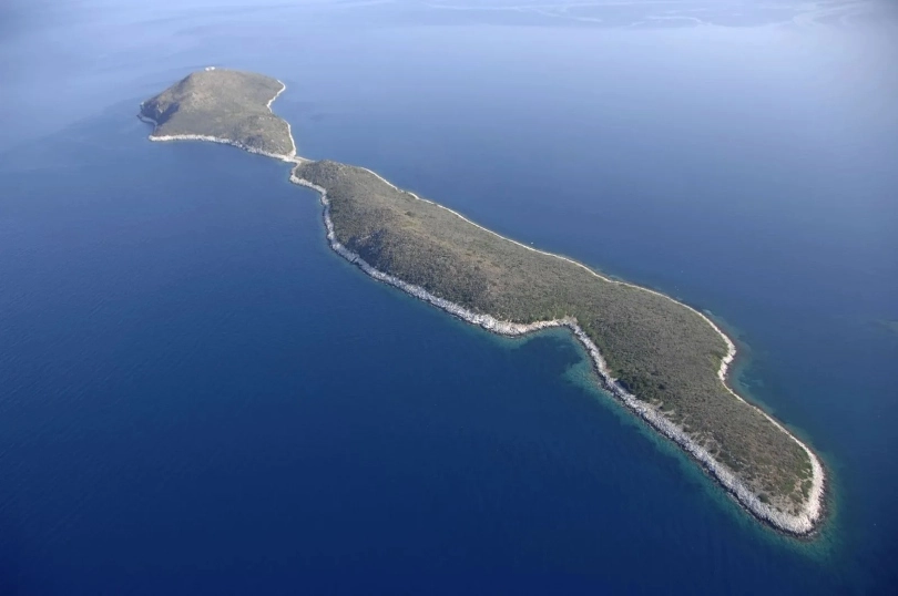 5 Ελληνικά νησιά που πωλούνται και που (δεν) μπορείς να αγοράσεις