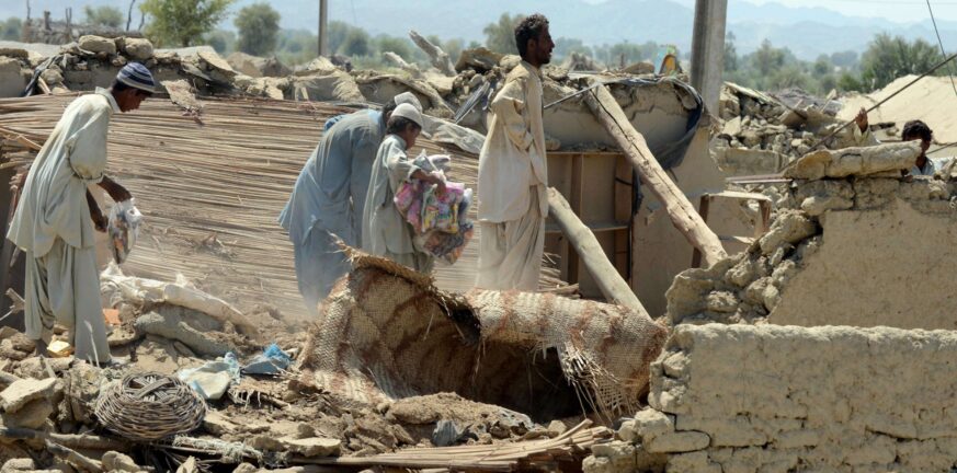 Αφγανιστάν: Τουλάχιστον 1.000 νεκροί από ισχυρότατο σεισμό - «Ήρθαν μερικά ελικόπτερα για... να μεταφέρουν τα πτώματα»