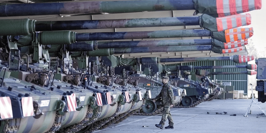 Πόλεμος στην Ουκρανία: Γερμανία και Πολωνία έστειλαν βαρύ εξοπλισμό