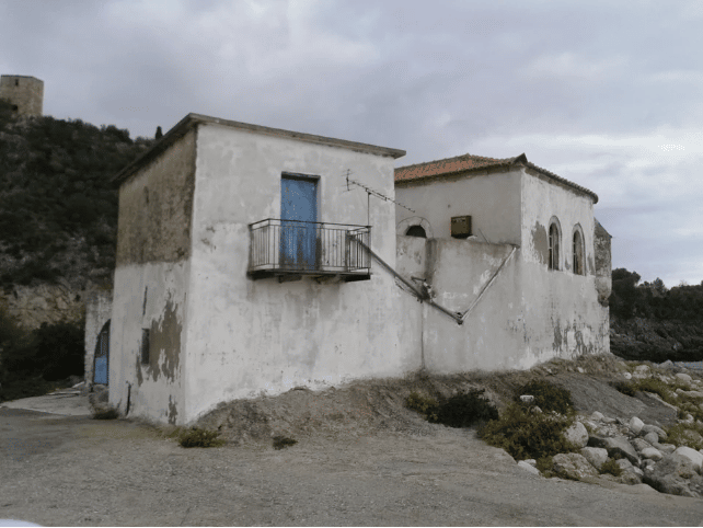 Καρδαμύλη: Μεταμόρφωσαν το εμβληματικό παλιό Τελωνείο σε ένα εντυπωσιακό σπίτι - εικόνες
