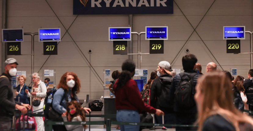 Καθηλωμένα δεκάδες αεροπλάνα λόγω απεργίας στη Ryanair