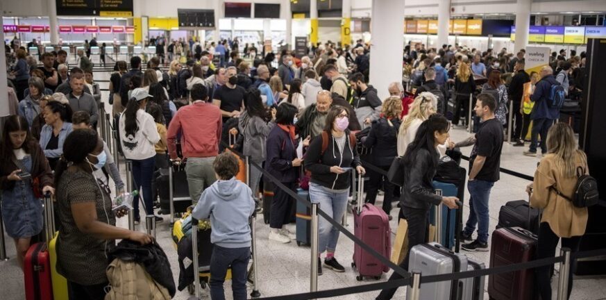 Ελβετία: Χάος στα αεροδρόμια σε Ζυρίχη και Γενεύη – Μαζικές ακυρώσεις πτήσεων