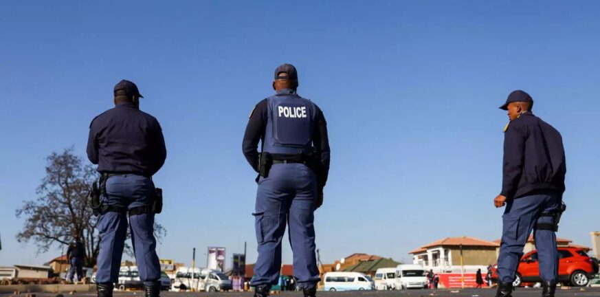 Μυστήριο με τον θάνατο 22 νέων σε night club στη Νότια Αφρική – «Τα πτώματα ήταν διάσπαρτα»