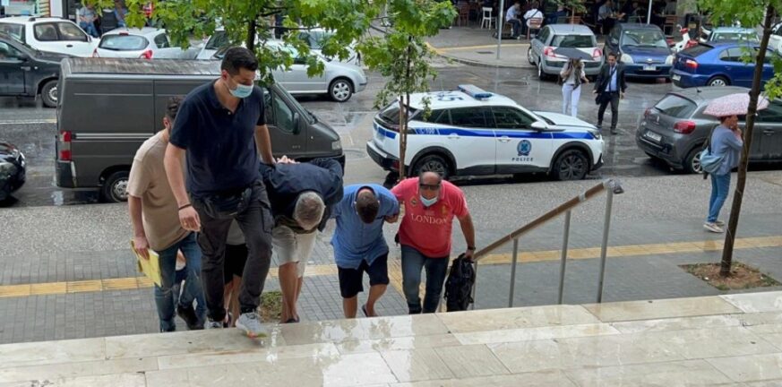Θεσσαλονίκη:  Σε βαθμό κακουργήματος ποινική δίωξη στους 4 Βρετανούς με τα 300 κιλά κοκαΐνης ΦΩΤΟ - ΒΙΝΤΕΟ