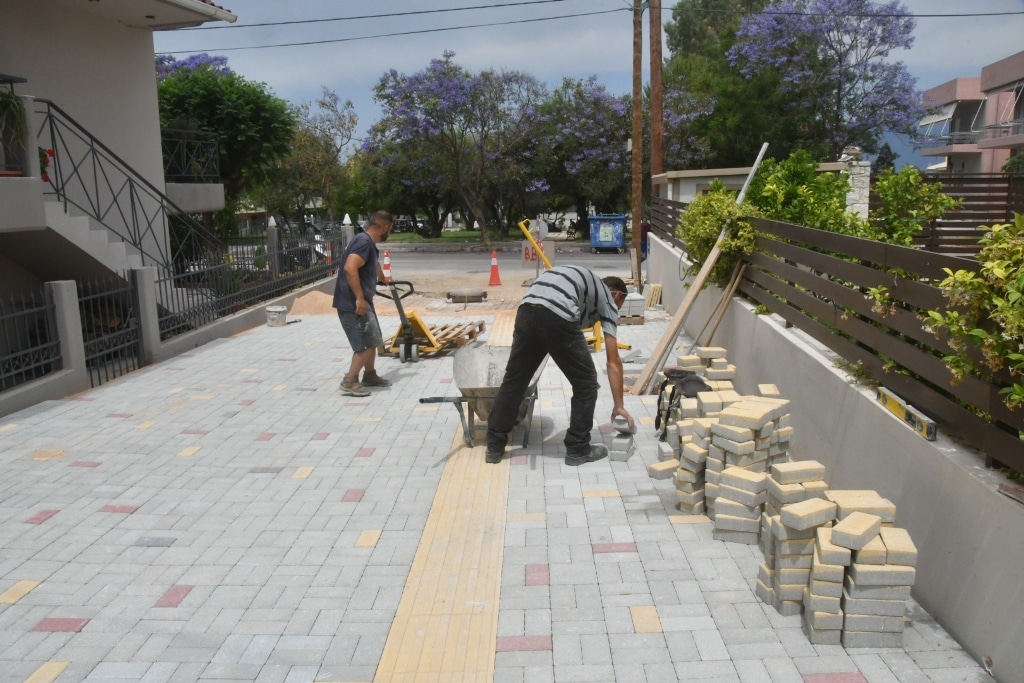Πάτρα: Ανακατασκευάζεται το σύμπλεγμα δρόμων και πεζοδρόμων στην Έξω Αγυιά