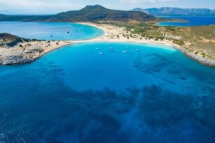 Ελαφόνησος: «Το τέλειο ελληνικό ...εξωτικό νησί» για τους Ιταλούς