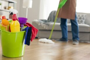 «Ακριβή» η καθαριότητα - Πόσο αυξήθηκαν οι τιμές των καθαριστικών οικιακής χρήσης ΒΙΝΤΕΟ