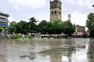 Σφοδρή καταιγίδα στην Κοζάνη: Σε… πισίνα μετατράπηκε η κεντρική πλατεία της πόλης ΦΩΤΟ ΒΙΝΤΕΟ