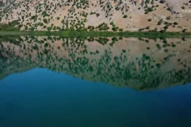 Λίμνη Κουρνά: Η μαγική λίμνη «καθρέφτης» στα Χανία - ΒΙΝΤΕΟ