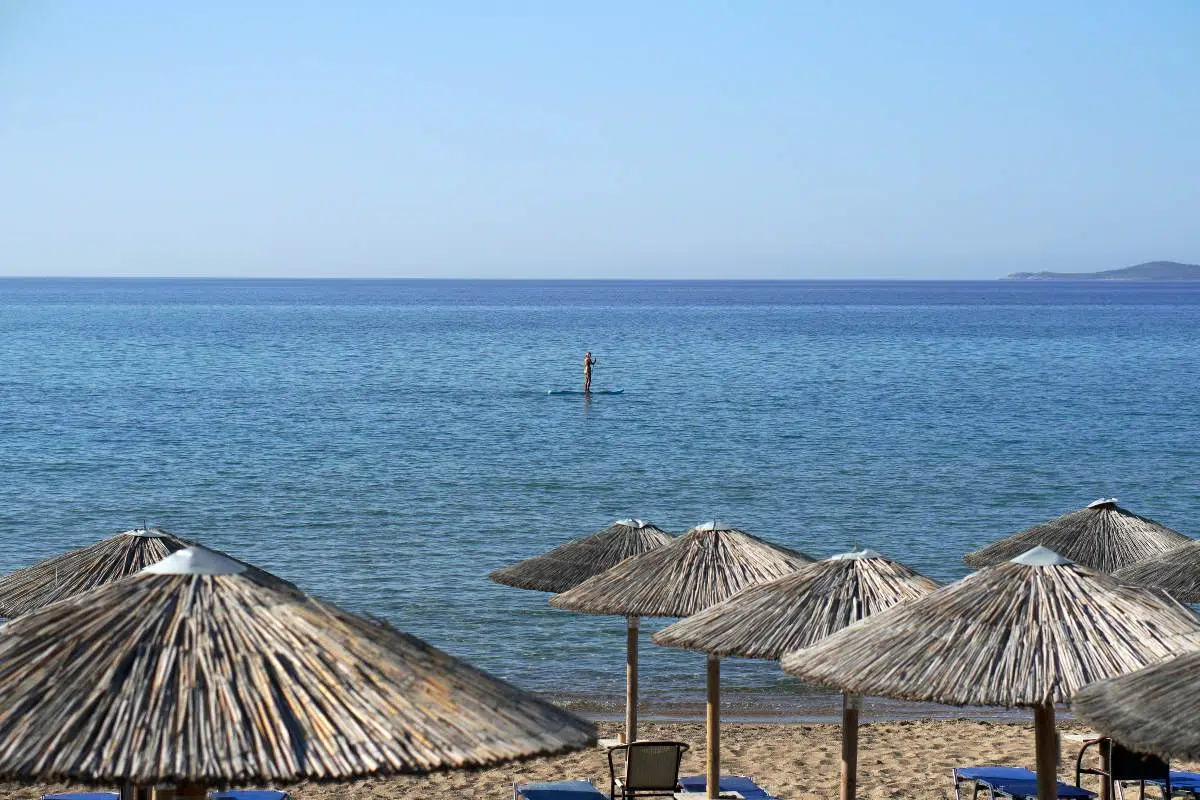 Πελοπόννησος: 9+1 παραλίες που θα σου πάρουν το μυαλό - ιδανική αφορμή για εκδρομή!