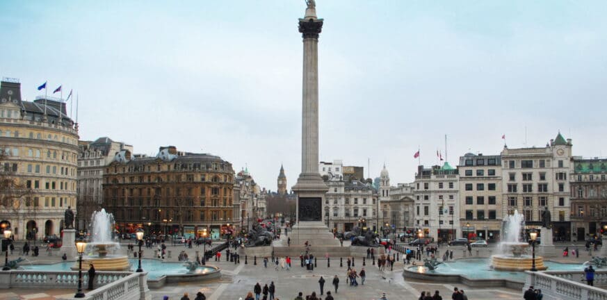 Βρετανία: Συναγερμός για «ύποπτο» πακέτο στη πλατεία Τραφάλγκαρ στο Λονδίνο 