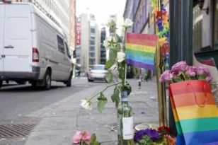 Νορβηγία: «Τρομοκρατική ενέργεια και «έγκλημα μίσους» η ένοπλη επίθεση στο γκέι κλαμπ στο Όσλο
