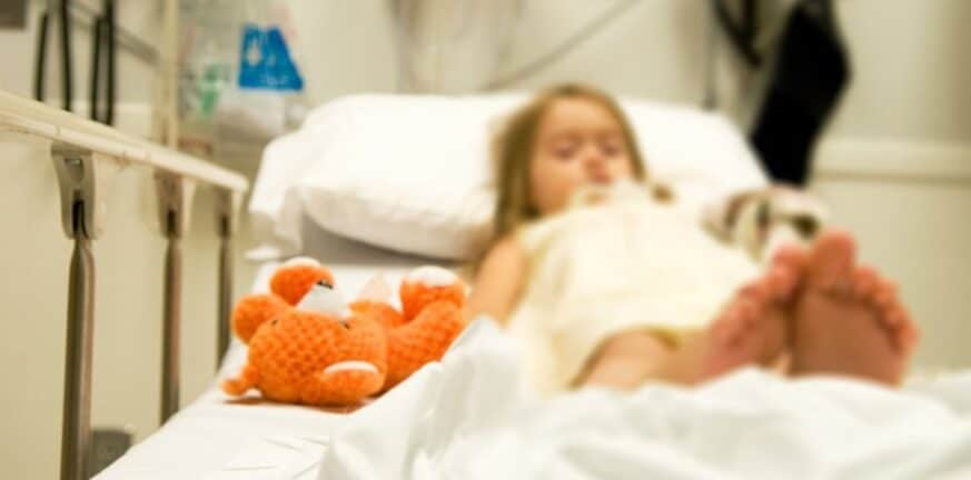 Λουτράκι: Αιφνίδιος θάνατος για 5χρονο κοριτσάκι - Έβγαζε αφρούς από το στόμα και δυσκολευόταν να αναπνεύσει