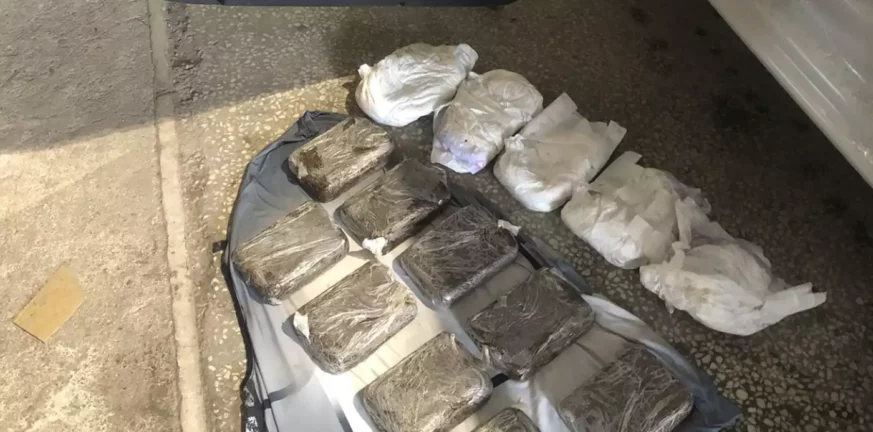 Θεσσαλονίκη: Σε... βρεφικές πάνες έκρυβαν ναρκωτικά - Συνελήφθησαν από τις Αρχές 