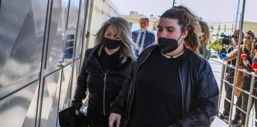 Ρούλα Πισπιρίγκου: Γιατί βρέθηκαν σήμερα στα Δικαστήρια της Πάτρας η μητέρα και η αδελφή της