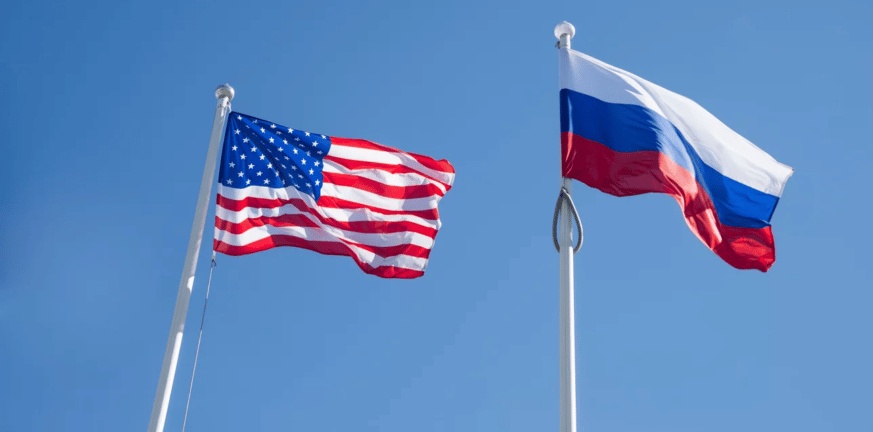 Αμερικανός πρεσβευτής στη Μόσχα: «Μην κλείσετε την αμερικανική πρεσβεία»