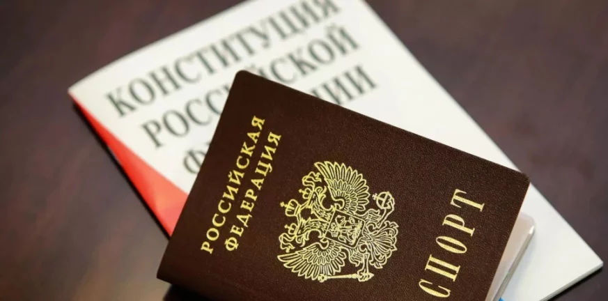 Ουκρανία: Σε πρώτη έκδοση ρωσικά διαβατήρια σε Χερσώνα και Ζαπορίζια