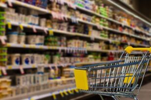 «Καίνε» τις τσέπες των καταναλωτών οι νέες ανατιμήσεις σε τουλάχιστον 500 προϊόντα – Ποια και πόσο θα αυξηθούν