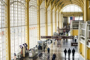  ΗΠΑ: Tέλος στην υποχρεωτική επίδειξη τεστ κορονοϊού στους ταξιδιώτες που φτάνουν με αεροπλάνο