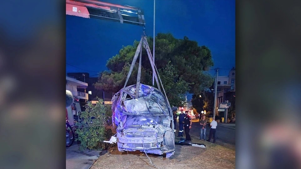 Σοκαριστικό τροχαίο στο Χαλάνδρι: Νεκρός ο 18χρονος οδηγός του αυτοκινήτου BINTEO