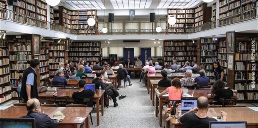 Πάτρα - Δημοτική Βιβλιοθήκη: Ανέπαφες συναλλαγές με σύγχρονη εφαρμογή δανεισμού βιβλίων
